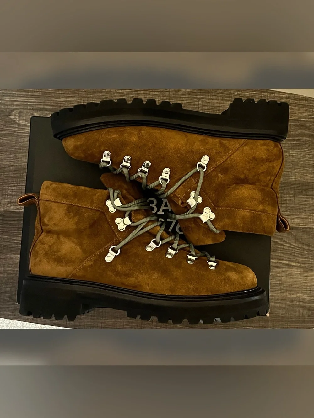 G.H. Bass & Co. Mason Alpine Boots Brown Suede Color Men's Size-10